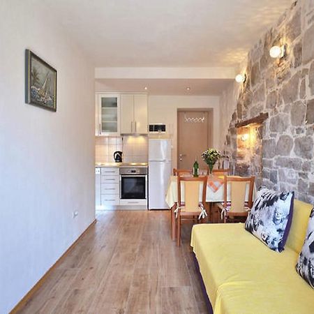 Apartments Nada Split Bilik gambar